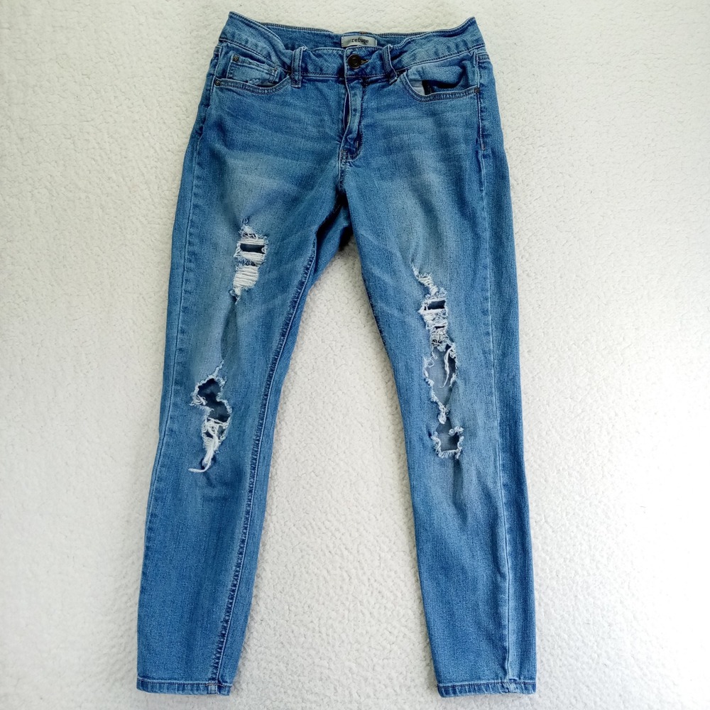 Refuge Womens Size 8 Skinny Jeans Medium Wash Distressed Ripped SJ-2580MDCR